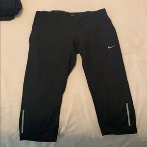 Nike reflecting cropped leggings